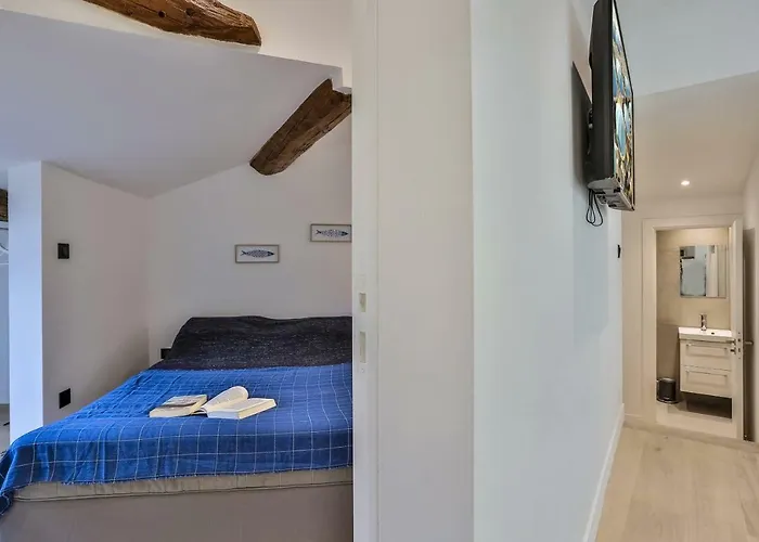 My Casa - La Civette - Place Garibaldi Апартаменты